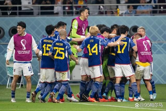 北京时间12月27日凌晨4:00，2023-24赛季英超联赛第19轮，曼联将坐镇老特拉福德球场迎战阿斯顿维拉。